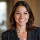 Portrait of Katarzyna Wiśniewska, a caring and knowledgeable female dietitian.